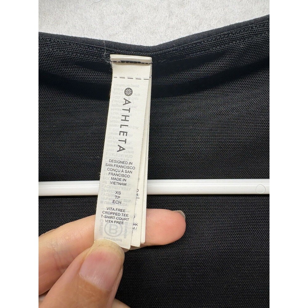 Athleta Vita Free Cropped Tee Tank Black Size XS Athletic - Picture 2 of 4
